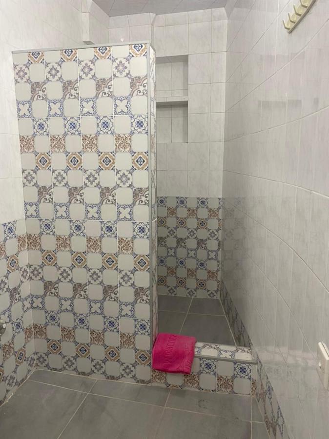 Spacious Dinamo Apartment Tbilisi Bagian luar foto